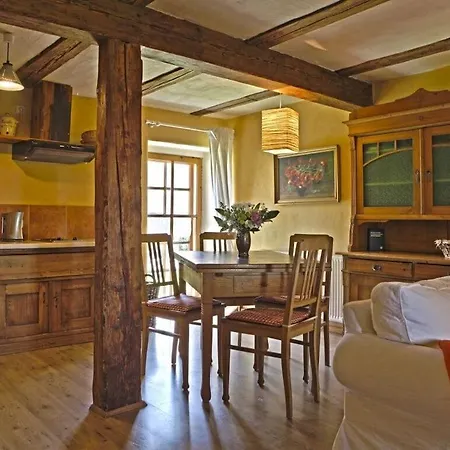 Inviting In Zell *